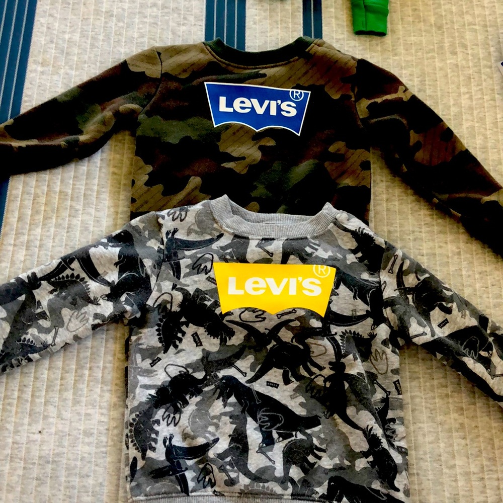 Levi’s sweaters
